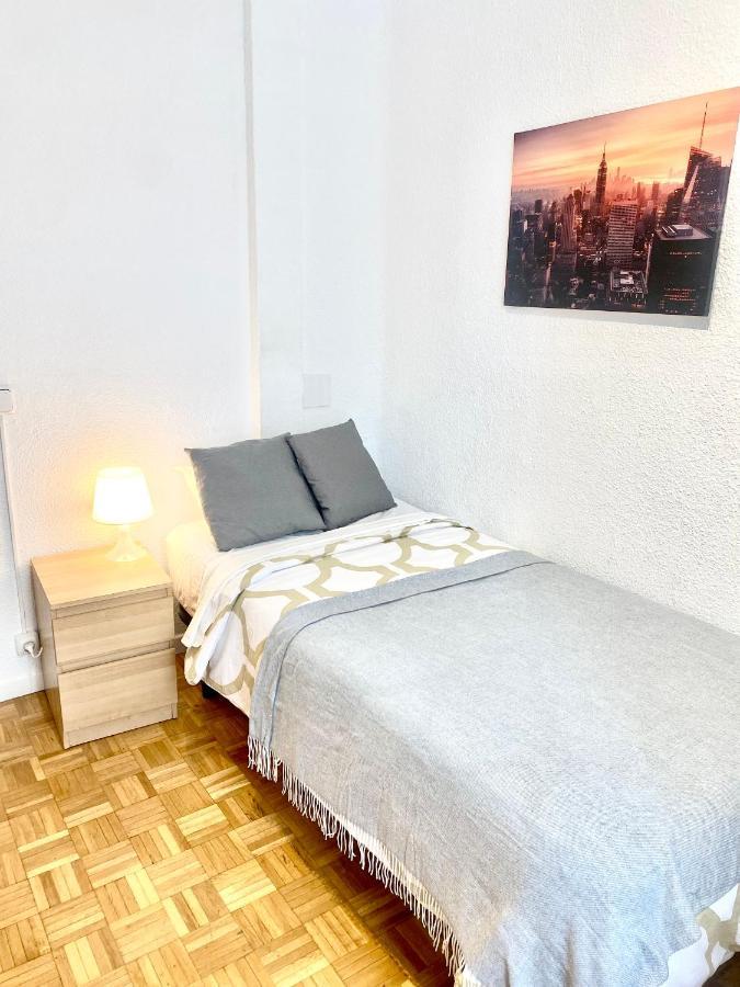 Close To Retiro Park Only For Girl Alloggio in famiglia *