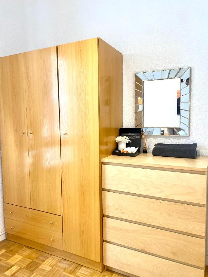 Close To Retiro Park Only For Girl Alloggio in famiglia Madrid